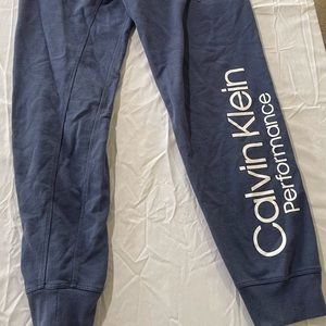 Calvin Klein Cropped Sweatpants